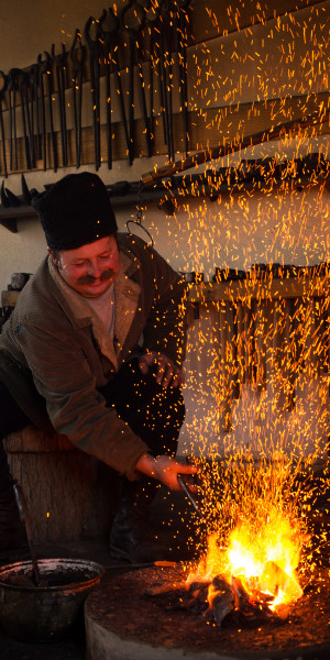 Faurarul-satului-Ciganykovacs-The-blacksmith