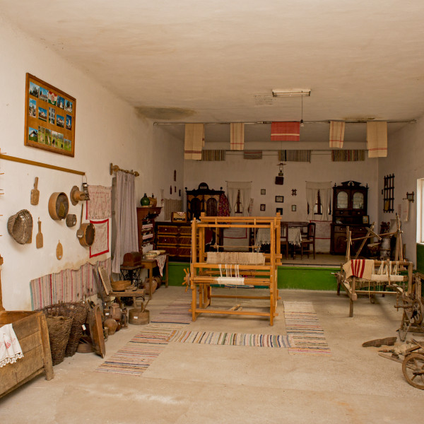 Muzeul-satului-Falumuzeum-Local-museum